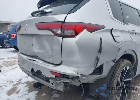 2022 Mitsubishi Outlander Es 2.5 S-Awc из США, поврежденный, VIN JA4J4TA8XNZ023703